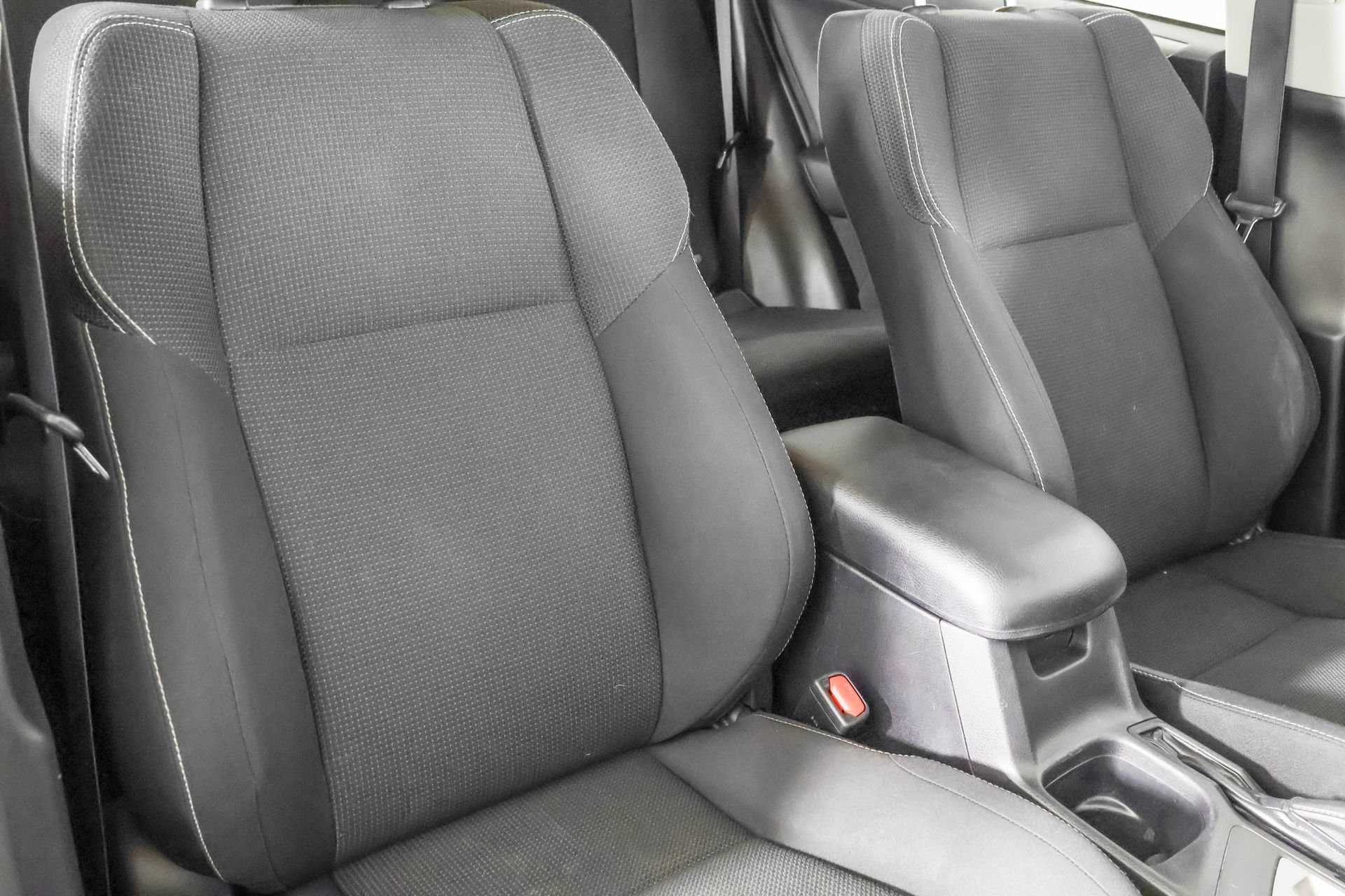 Used 2016 Toyota RAV4 XLE w/ Convenience Package AWD/4WD image 45
