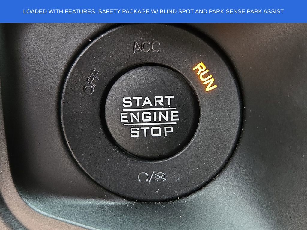 Used 2025 Jeep Wrangler Unlimited Sahara w/ Safety Group AWD/4WD image 25