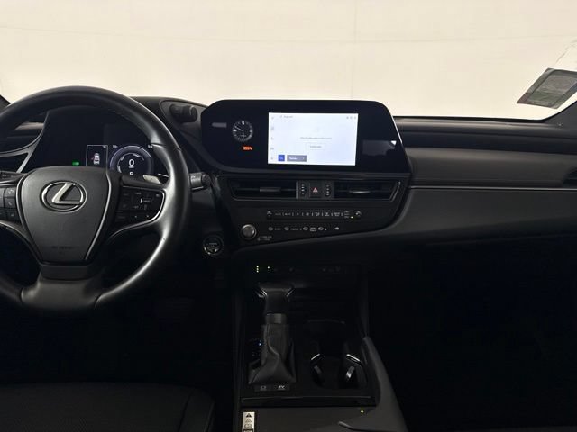 Used 2025 Lexus ES 300h w/ Premium Package FWD image 36