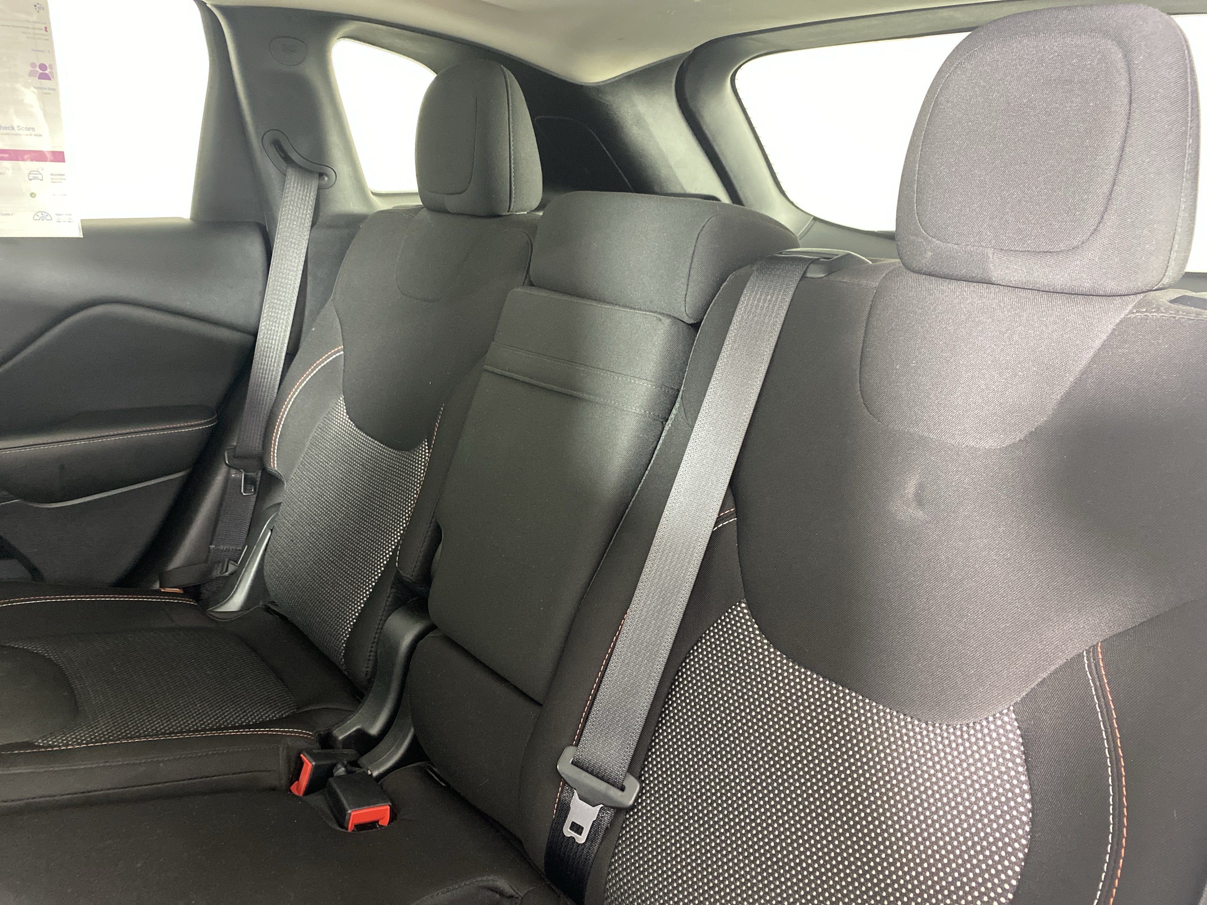 Used 2017 Jeep Cherokee 75th Anniversary AWD/4WD image 32