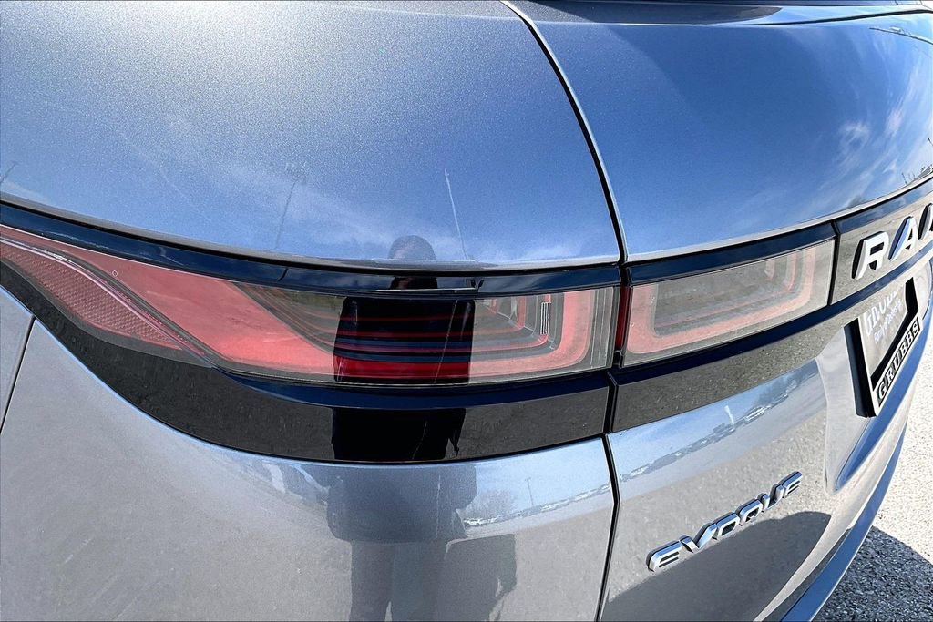 Used 2023 Land Rover Range Rover Evoque S image 41