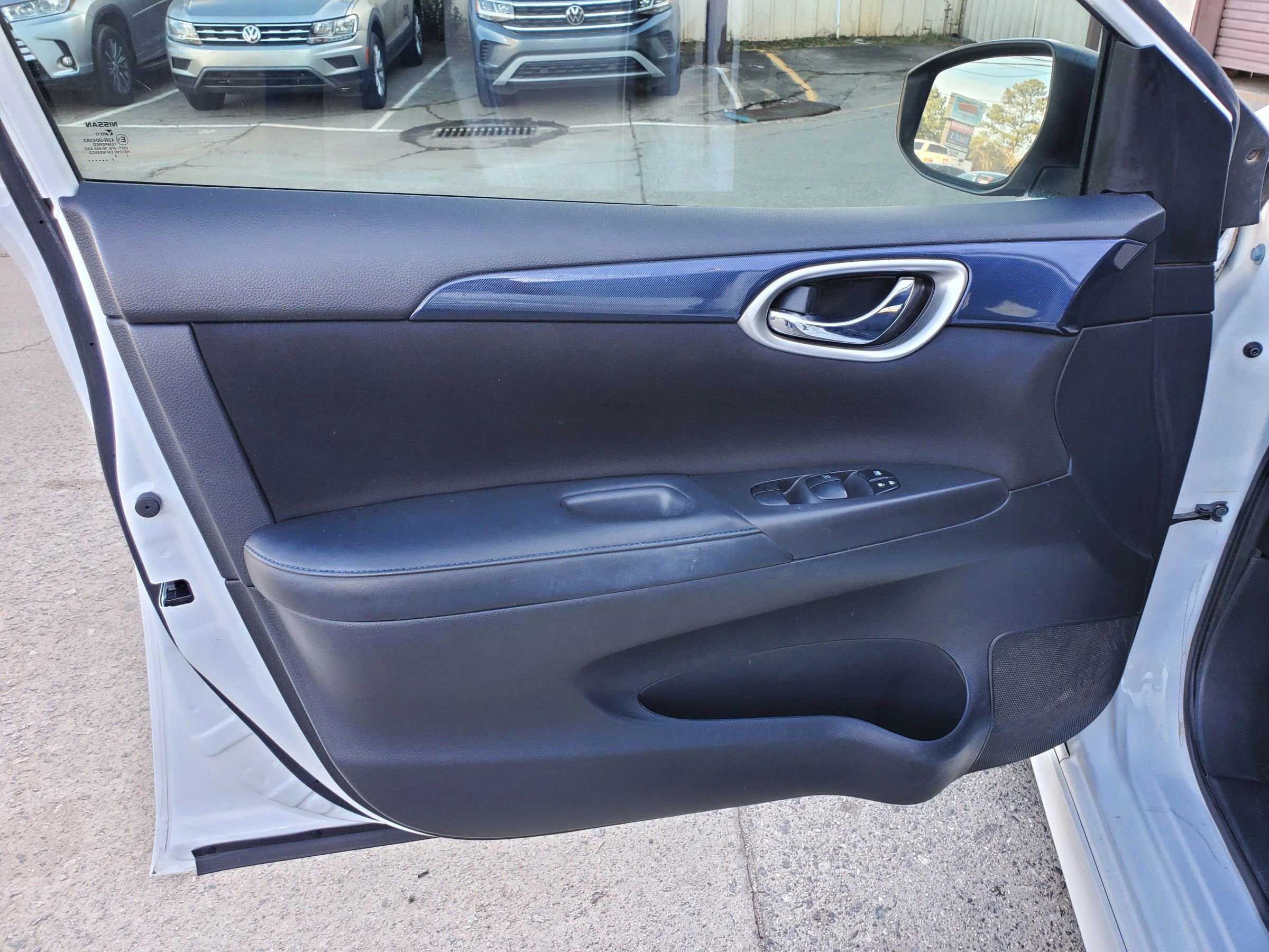 Used 2017 Nissan Sentra SR image 19