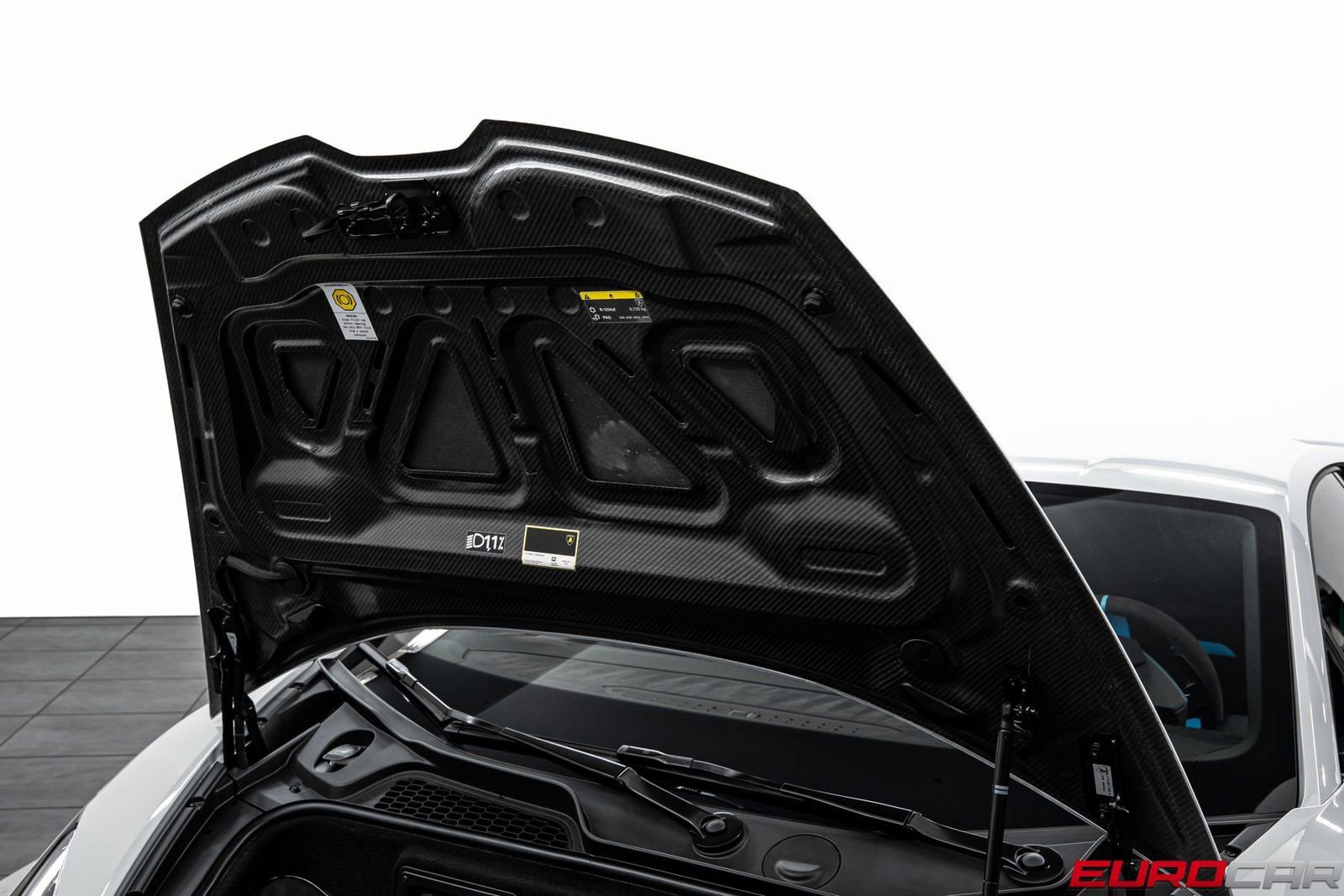 Used 2023 Lamborghini Huracan Tecnica image 10