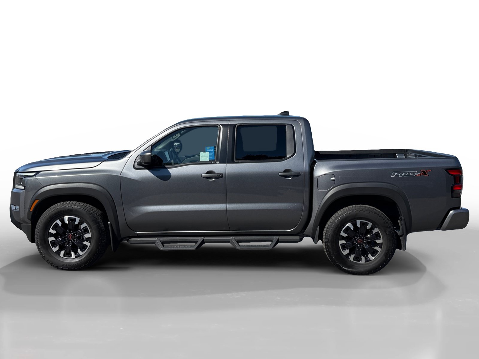 Used 2024 Nissan Frontier Pro-X RWD image 2