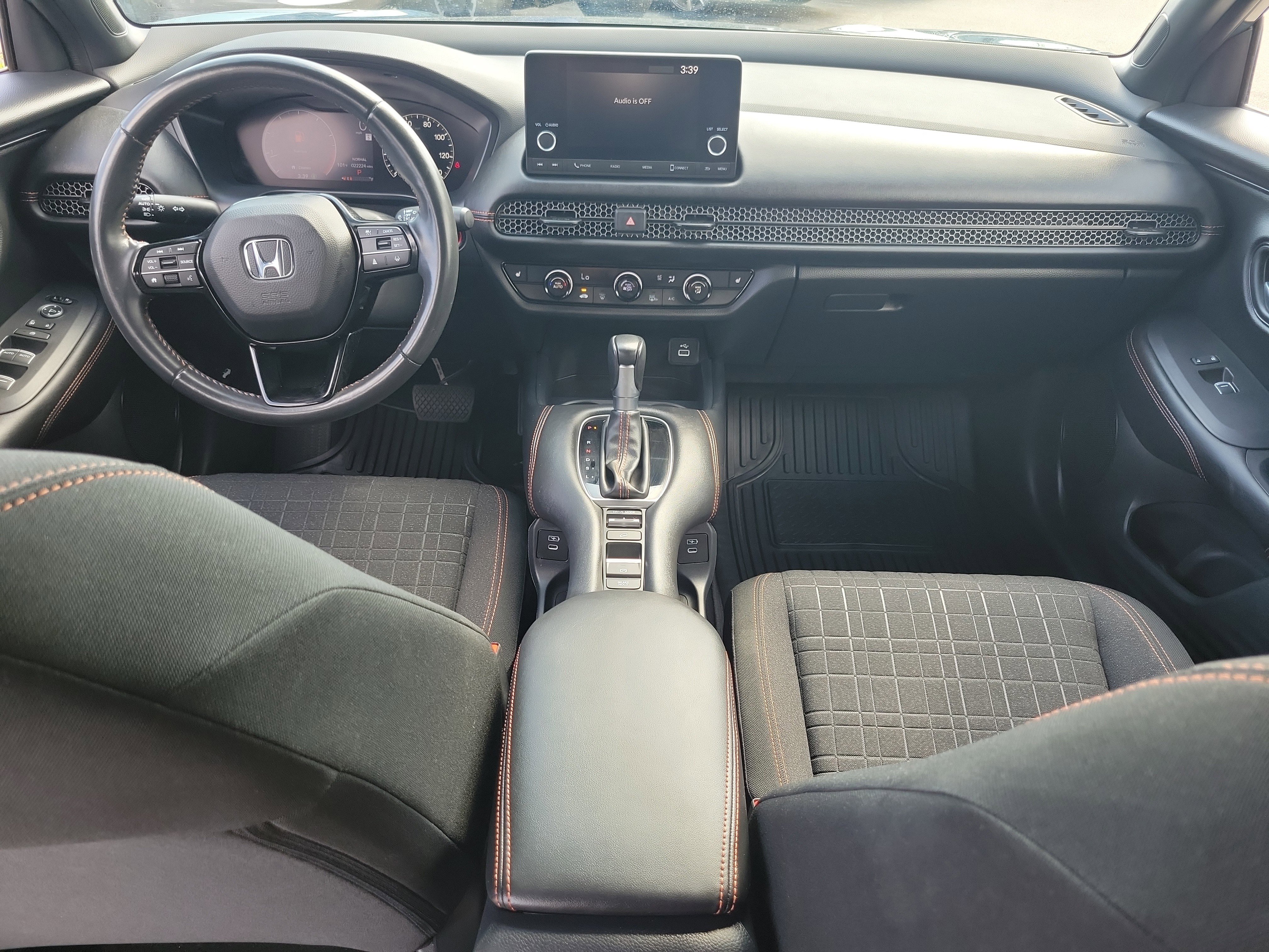 Used 2024 Honda HR-V Sport image 17