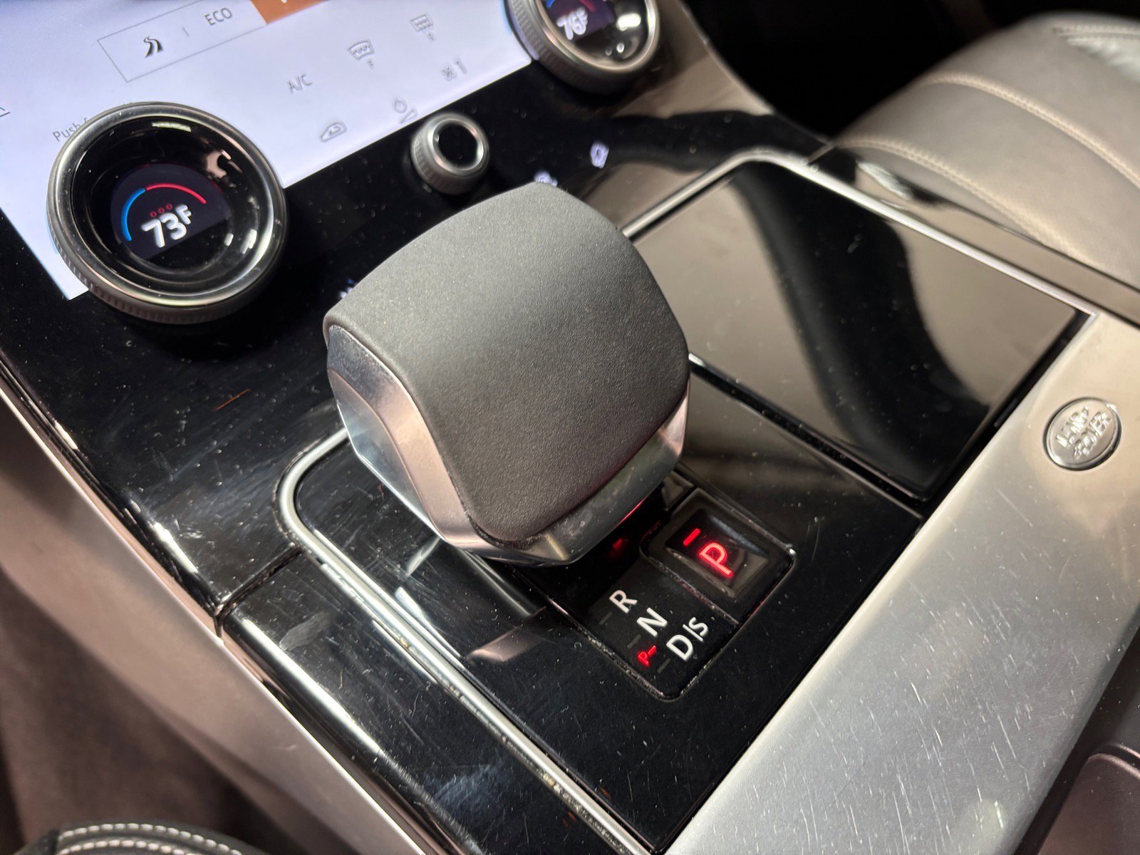 Used 2022 Land Rover Range Rover Velar R-Dynamic S AWD/4WD image 14