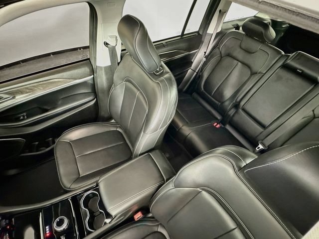 Used 2023 Jeep Grand Cherokee Limited w/ Luxury Tech Group II AWD/4WD image 27