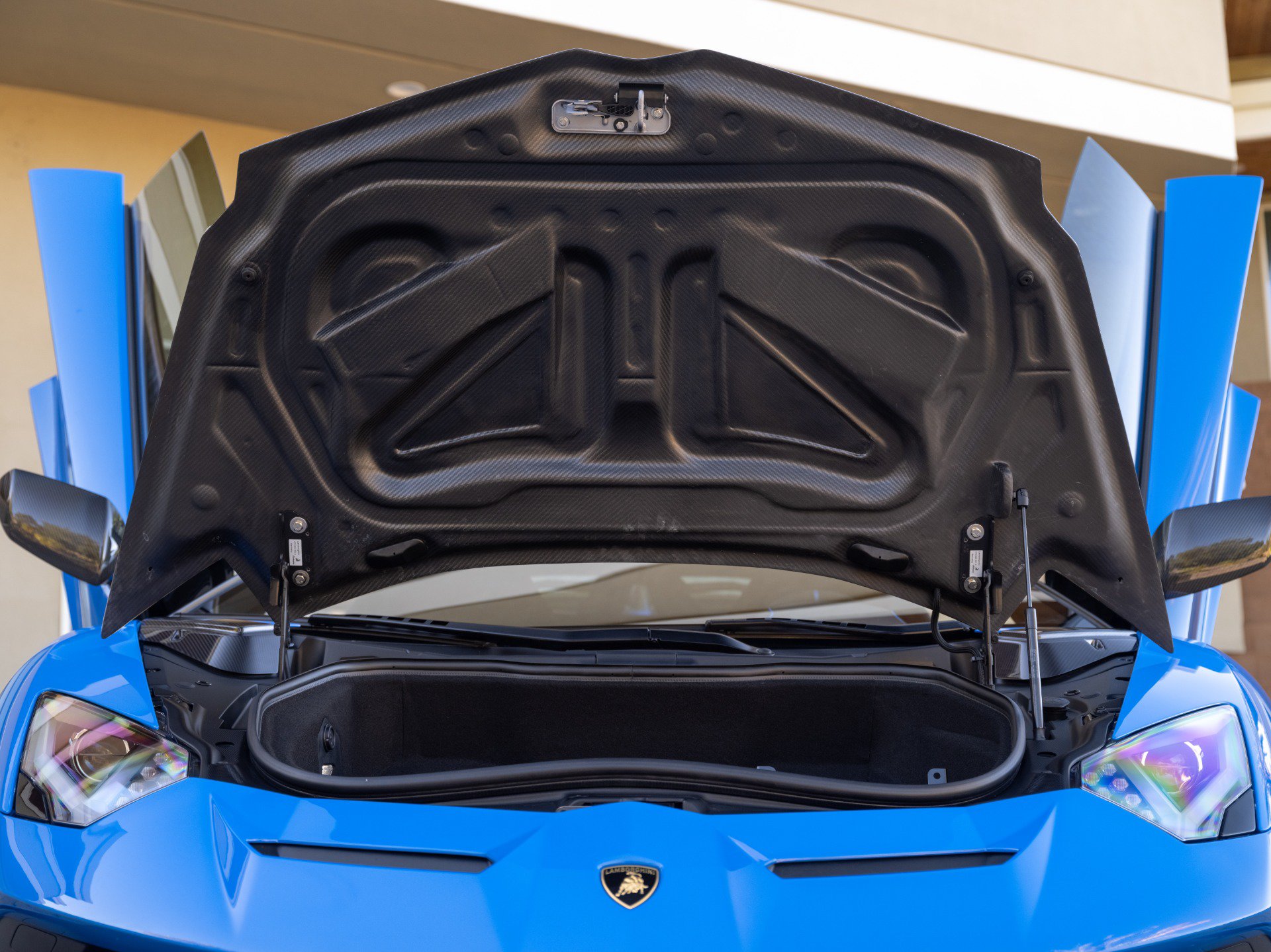 Used 2020 Lamborghini Aventador SVJ AWD/4WD image 52