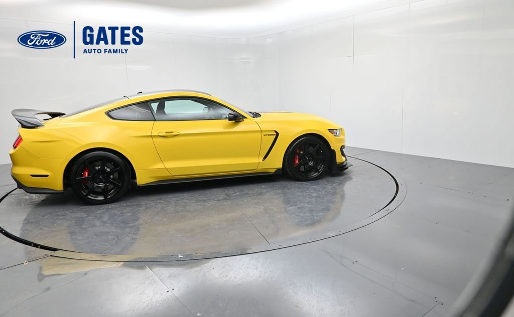 Used 2017 Ford Mustang Shelby GT350R w/ GT350R Equipment Group 920A image 8