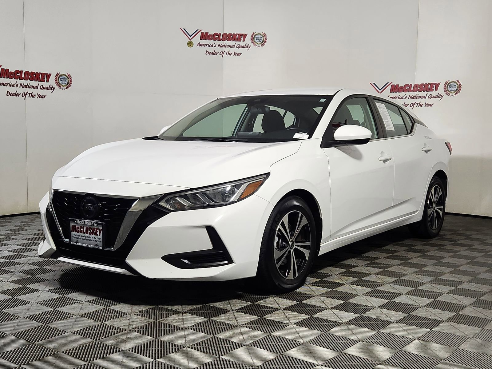 Used 2023 Nissan Sentra SV image 3