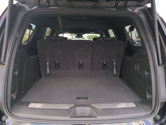 Used 2025 Chevrolet Suburban Z71 AWD/4WD image 14