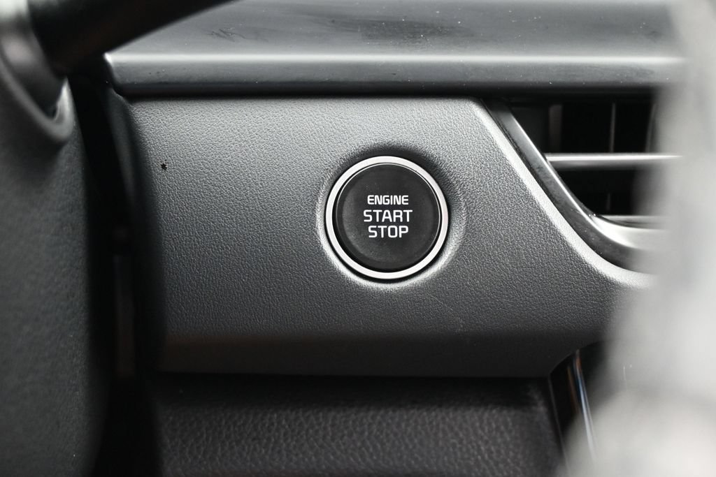 Used 2024 Kia Seltos EX FWD image 31