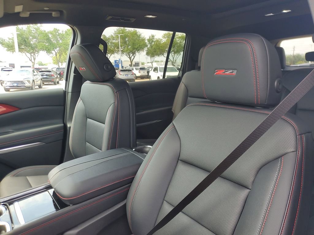 New 2026 Chevrolet Traverse Z71 w/ Enhanced Driving Package AWD/4WD image 17