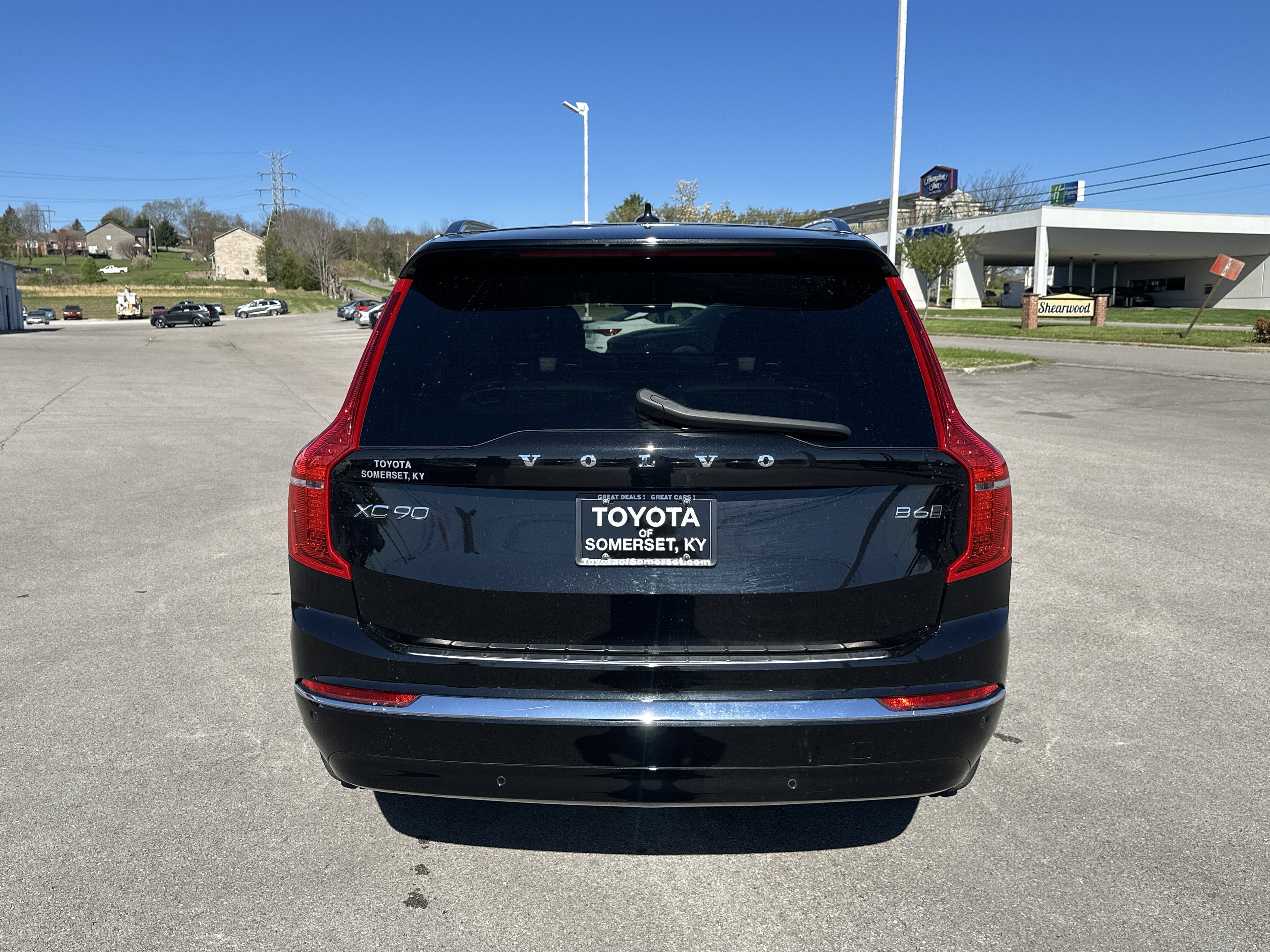 Used 2025 Volvo XC90 B6 Ultra w/ Protection Package Premier image 6