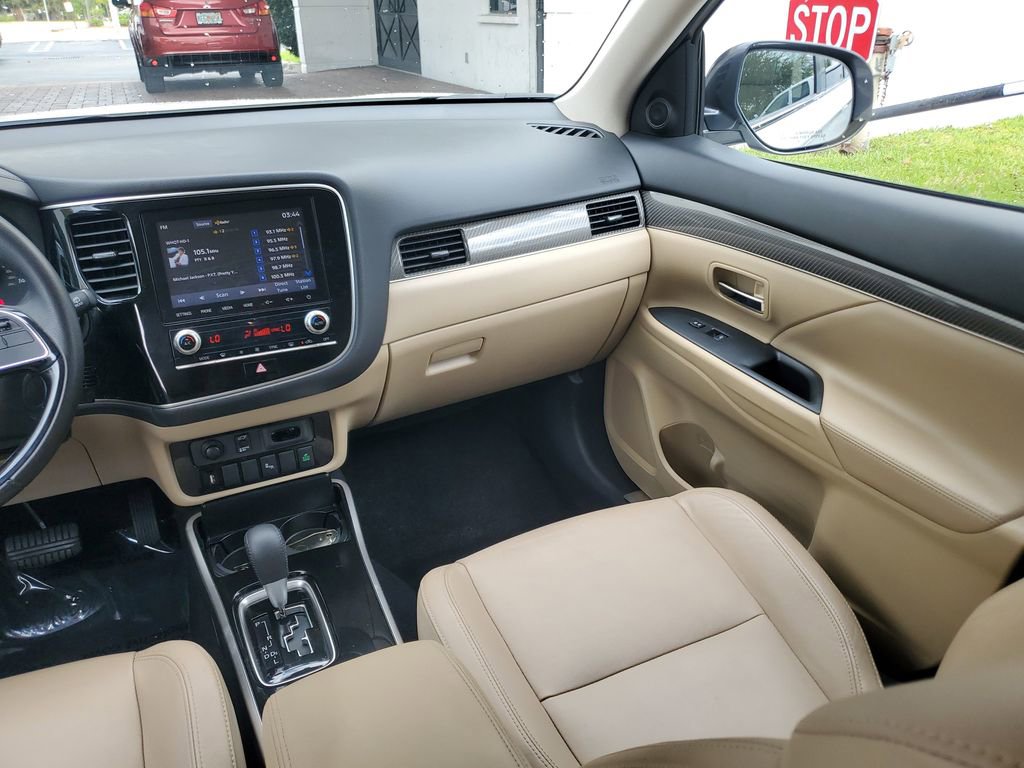 Used 2020 Mitsubishi Outlander SEL FWD image 15
