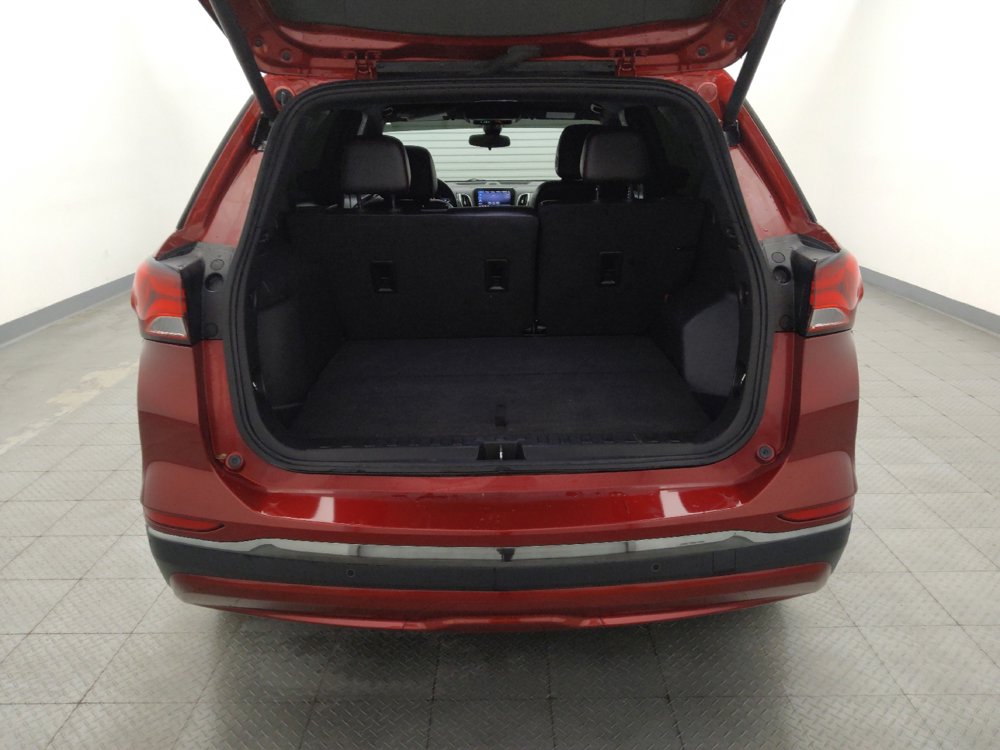 Used 2023 Chevrolet Equinox RS w/ RS Leather Package FWD image 29