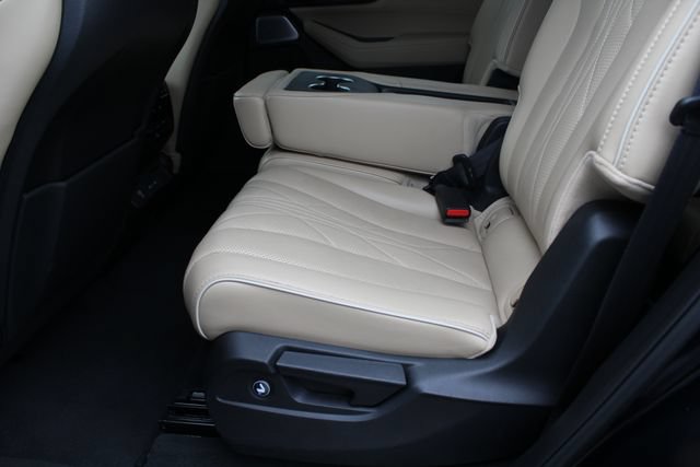 Used 2025 Acura MDX w/ Advance Package AWD/4WD image 31