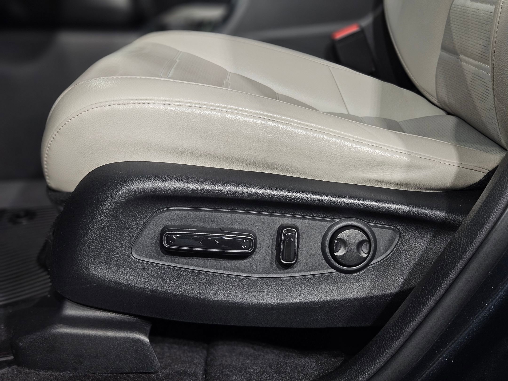 Used 2024 Honda CR-V EX-L image 23