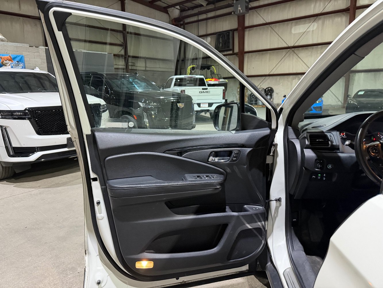 Used 2017 Honda Pilot Touring image 11