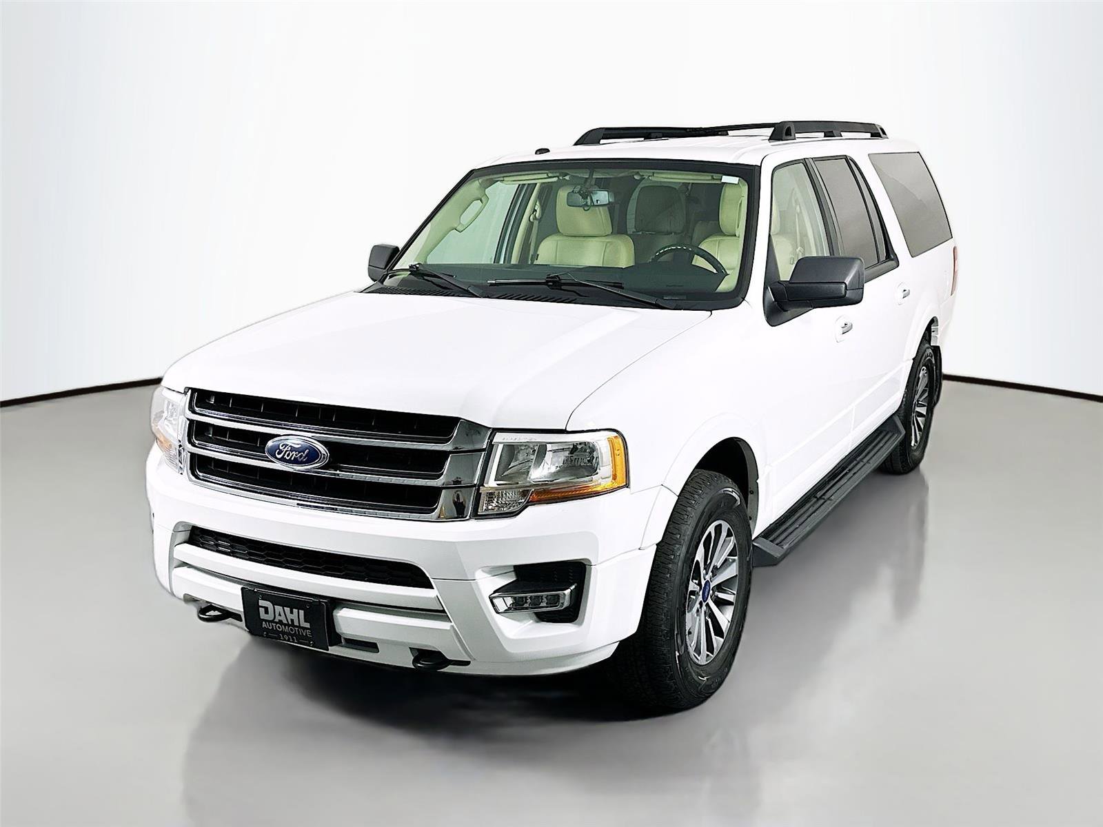 Used 2017 Ford Expedition EL XLT w/ Equipment Group 202A AWD/4WD image 4