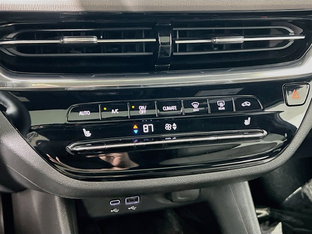 Used 2024 Buick Envista Avenir FWD image 13
