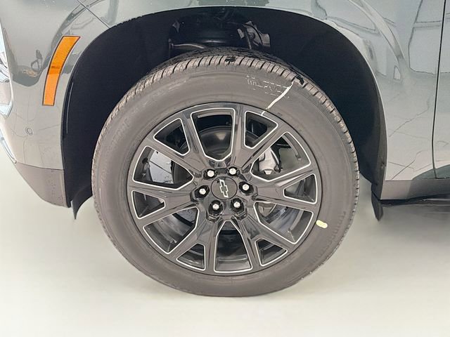 New 2026 Chevrolet Suburban RST w/ Advanced Technology Package AWD/4WD image 29