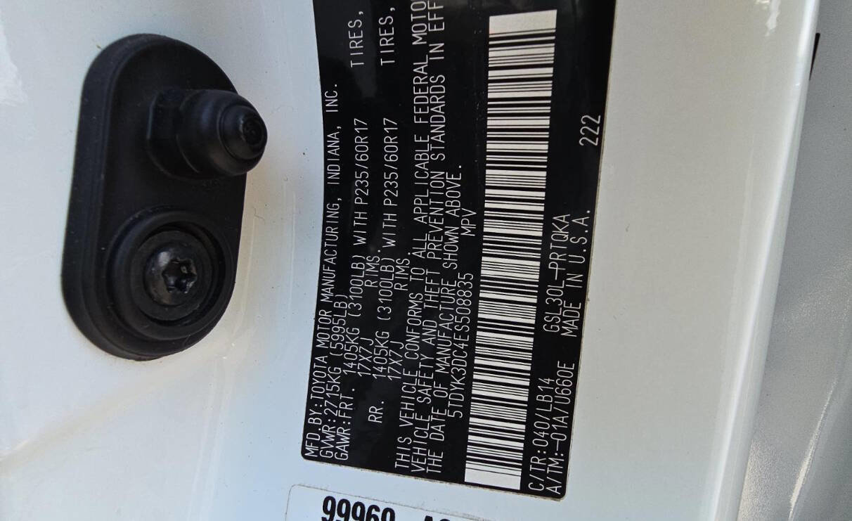 Used 2014 Toyota Sienna XLE image 13