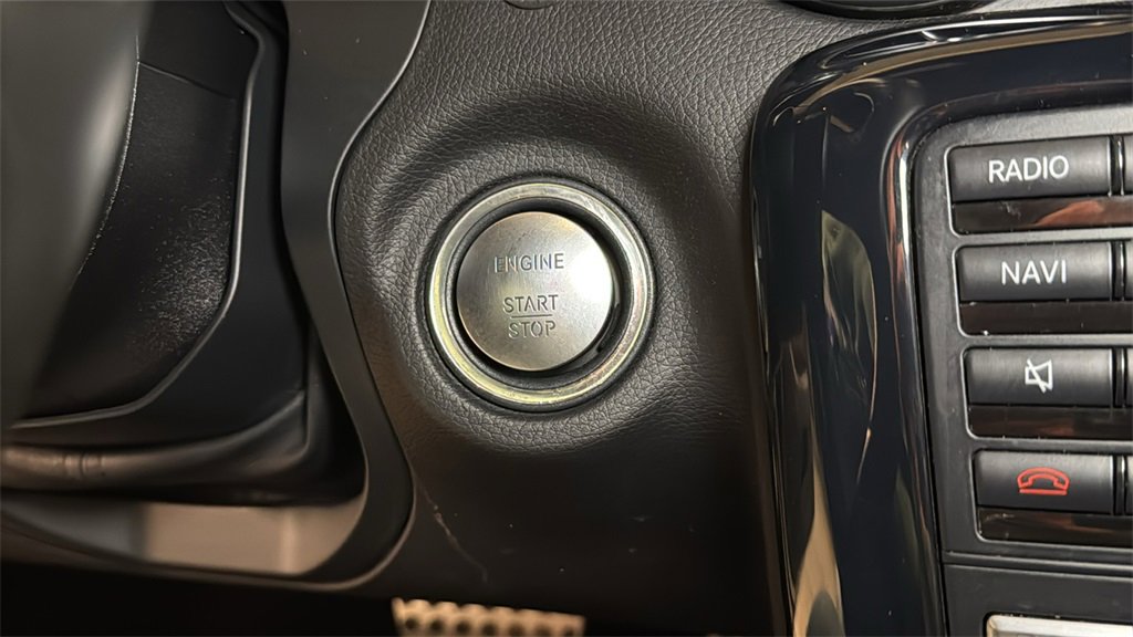 Used 2015 Mercedes-Benz SLK 350 image 26