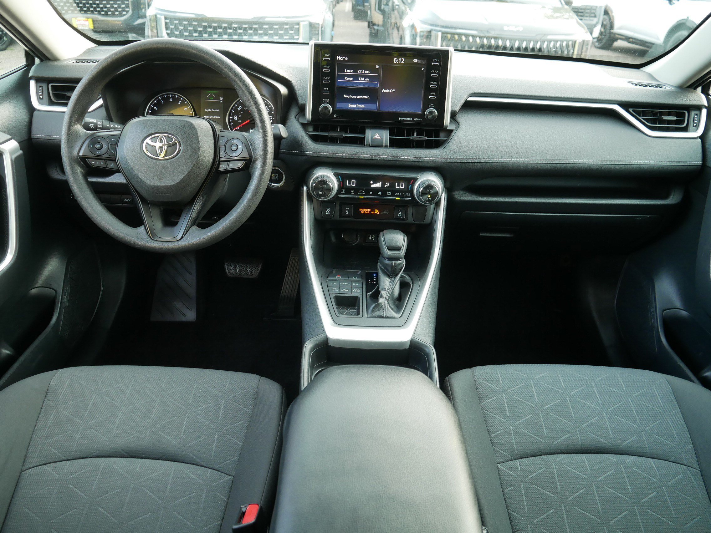 Used 2019 Toyota RAV4 XLE AWD/4WD image 10