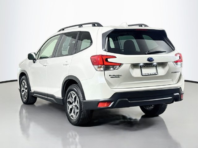 Certified 2023 Subaru Forester Premium AWD/4WD image 6