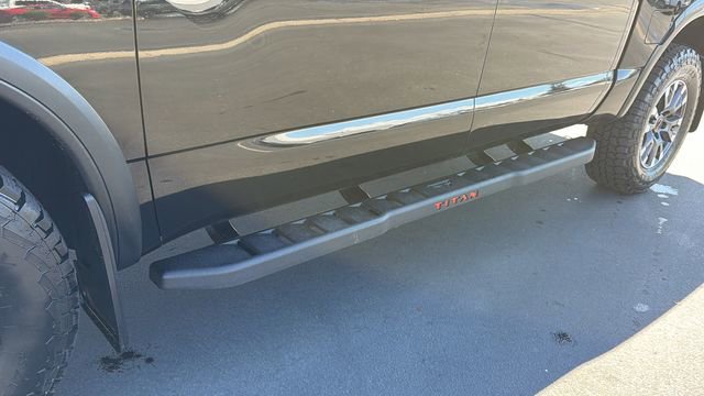 Used 2023 Nissan Titan PRO-4X w/ Pro-4x Convenience Package image 11