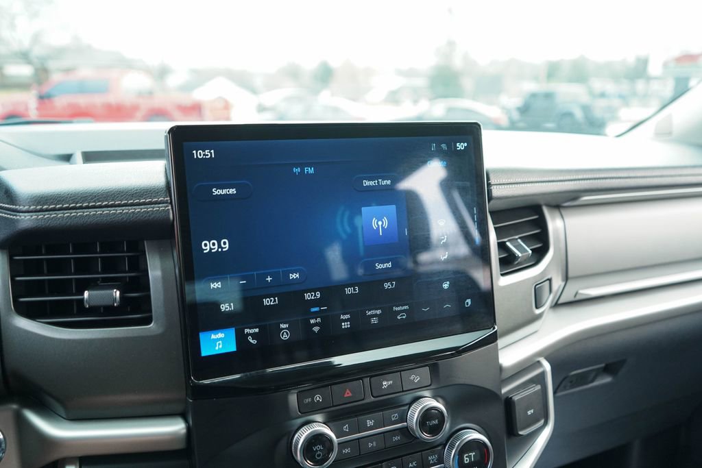 Used 2024 Ford Expedition Max XLT image 20