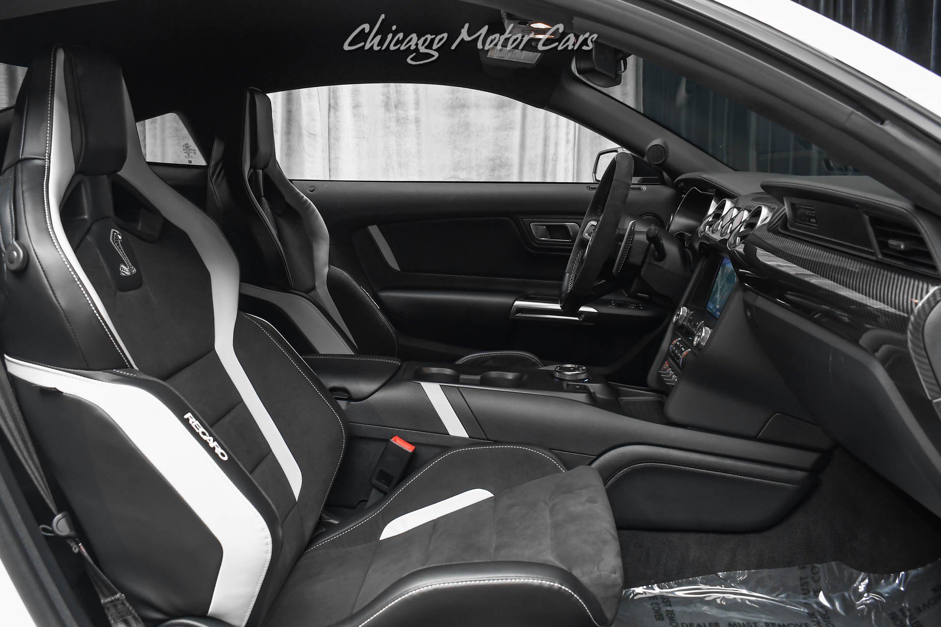 Used 2022 Ford Mustang Shelby GT500 w/ Carbon Fiber Track Pack RWD image 22
