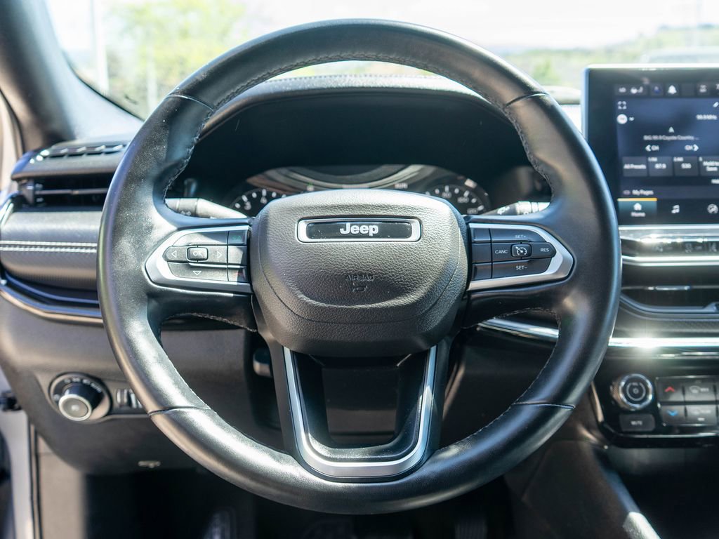 Used 2022 Jeep Compass Latitude w/ Convenience Group AWD/4WD image 14