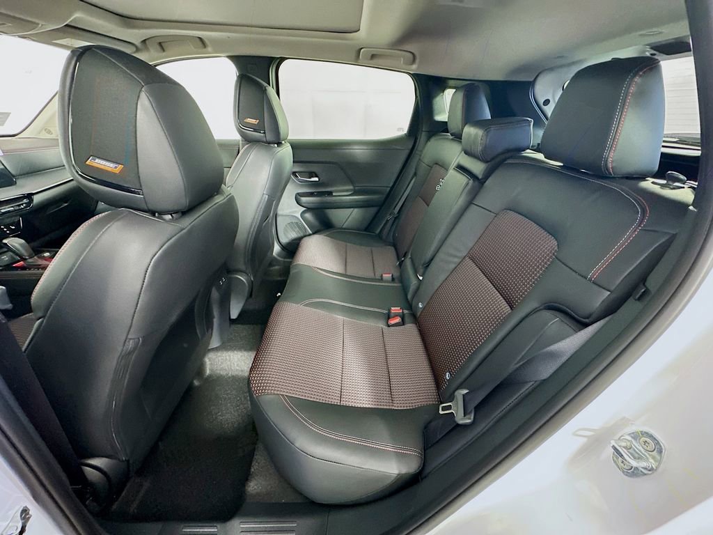 New 2026 Nissan Kicks SR w/ SR Premium Package image 32