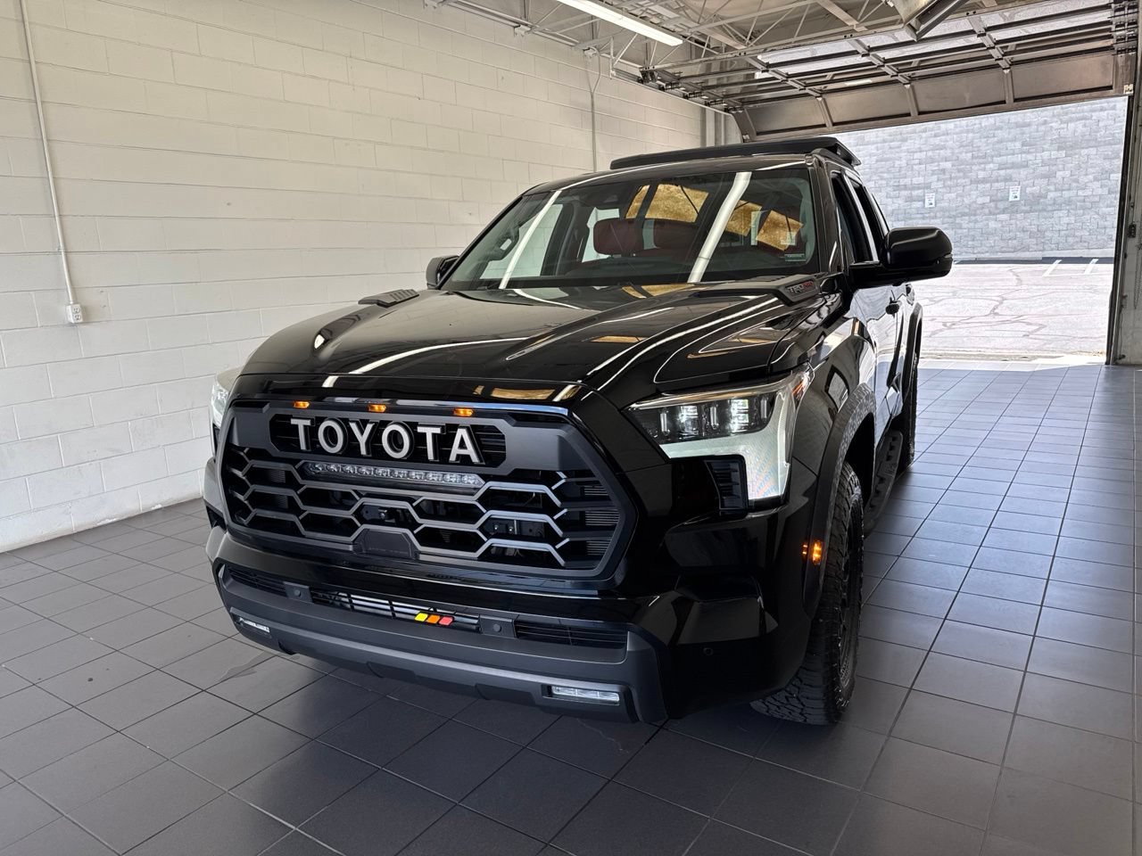 Used 2023 Toyota Sequoia TRD Pro AWD/4WD image 3