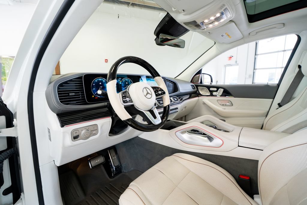 Used 2023 Mercedes-Benz Maybach GLS 600 4MATIC image 21