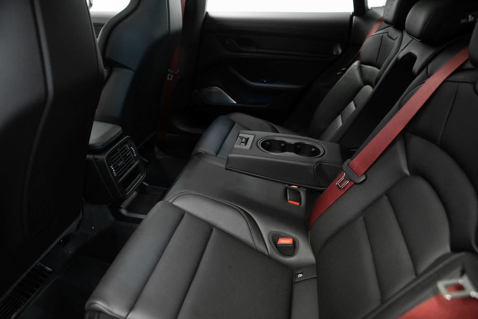 Certified 2026 Porsche Taycan GTS AWD/4WD image 32