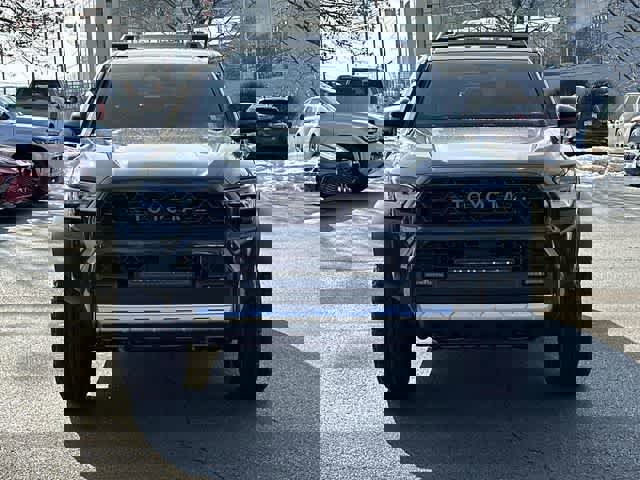 Used 2026 Toyota 4Runner Trailhunter image 28