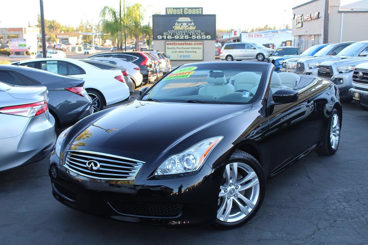Used 2009 INFINITI G37 Convertible RWD image 2