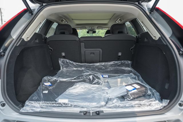 New 2026 Volvo XC60 B5 Plus w/ Protection Package Premier AWD/4WD image 10