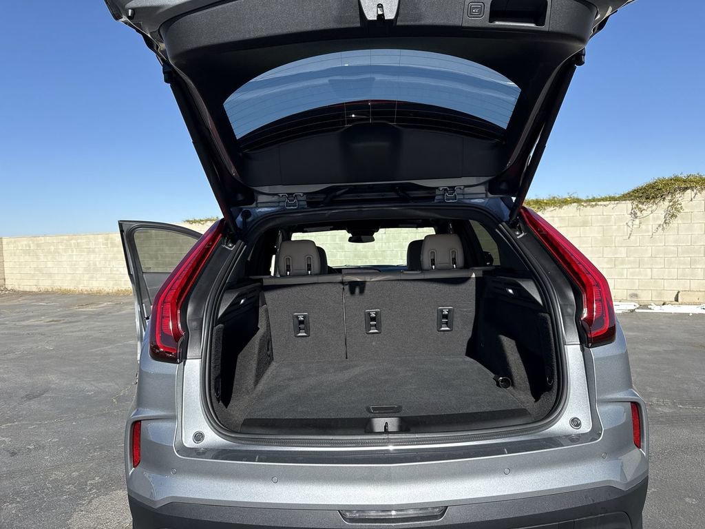 Certified 2024 Cadillac XT4 Luxury FWD image 25