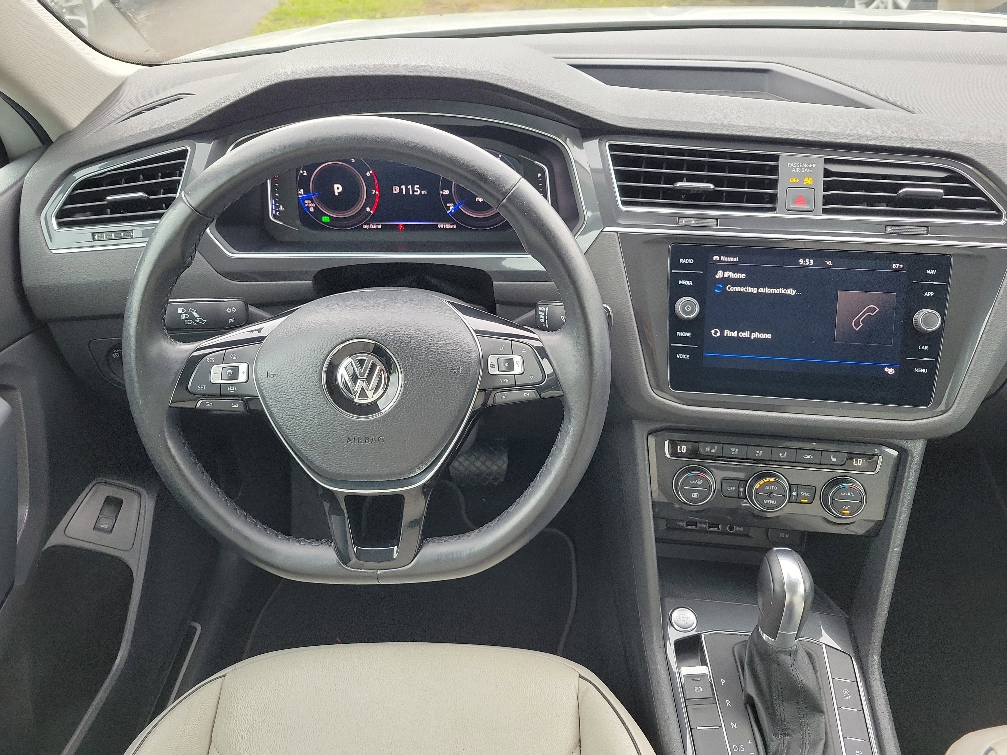 Used 2019 Volkswagen Tiguan SEL Premium image 19