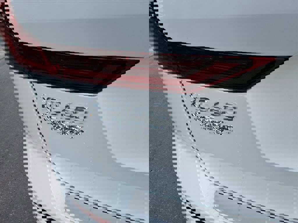 New 2026 Volvo XC60 B5 Ultra w/ Protection Package Premier image 5