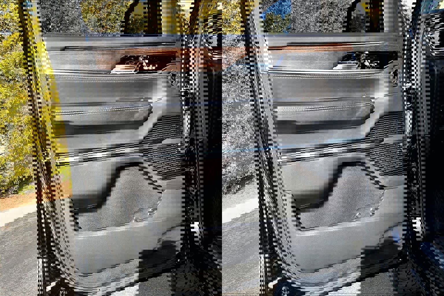 Used 2022 Jeep Grand Wagoneer Series II w/ Premium Group II image 19