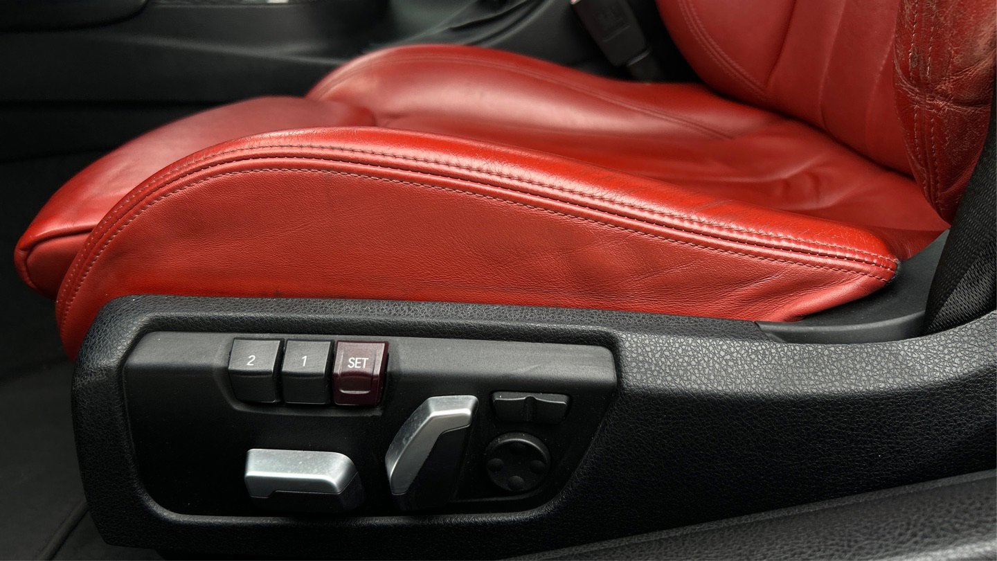 Used 2016 BMW M4 Convertible image 40