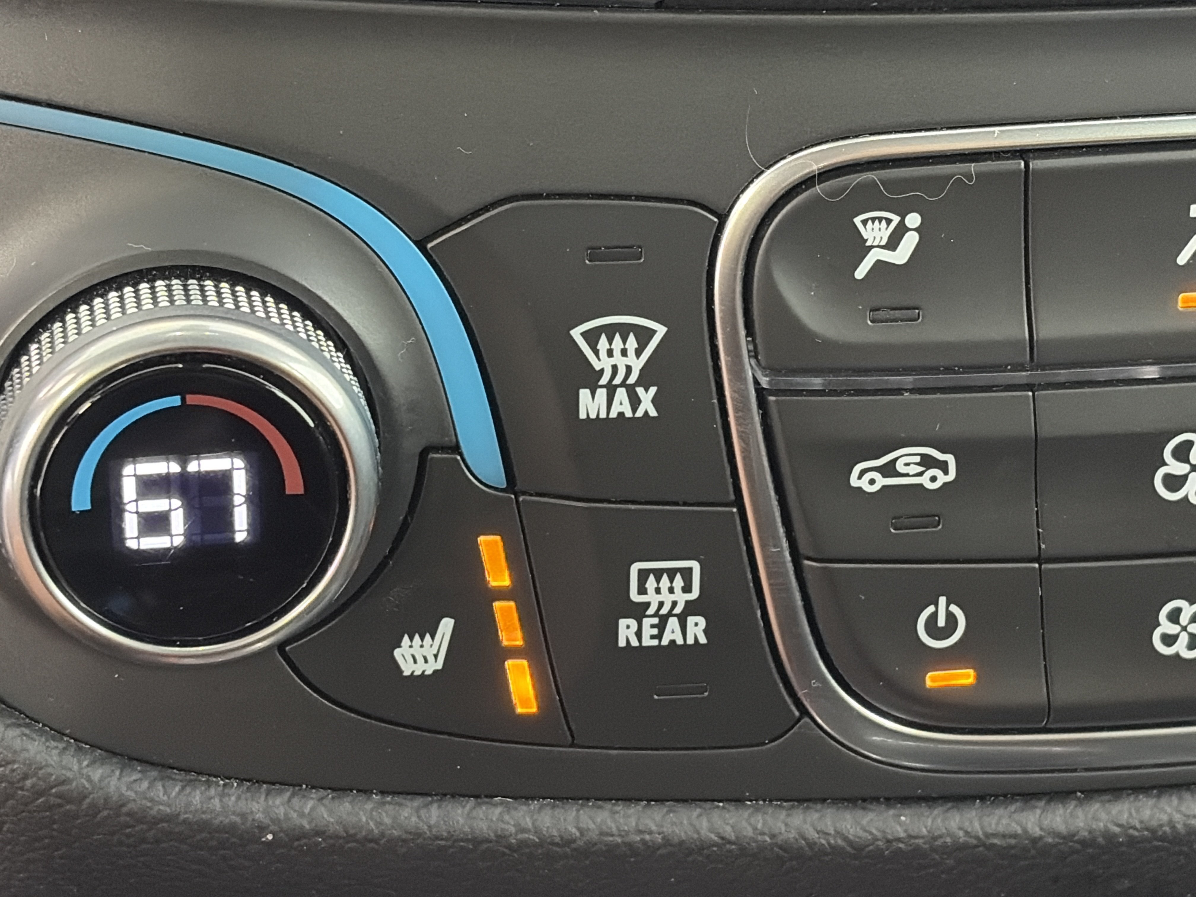 Used 2024 Chevrolet Equinox LT AWD/4WD image 22