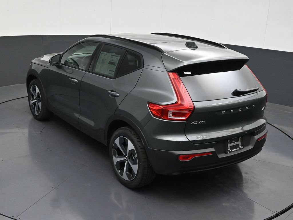 New 2026 Volvo XC40 B5 Plus w/ Climate Package AWD/4WD image 16