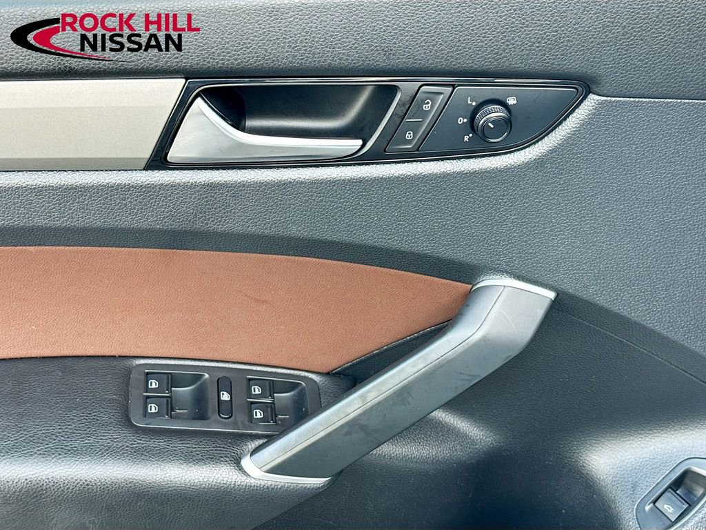 Used 2021 Volkswagen Passat 2.0T SE image 18