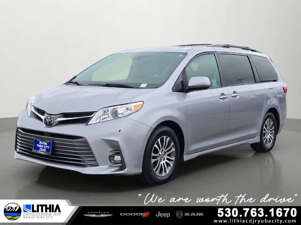 Used 2018 Toyota Sienna XLE w/ XLE Navigation Package